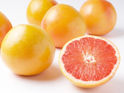 ビタミンCやリコピンが豊富なグレープフルーツ